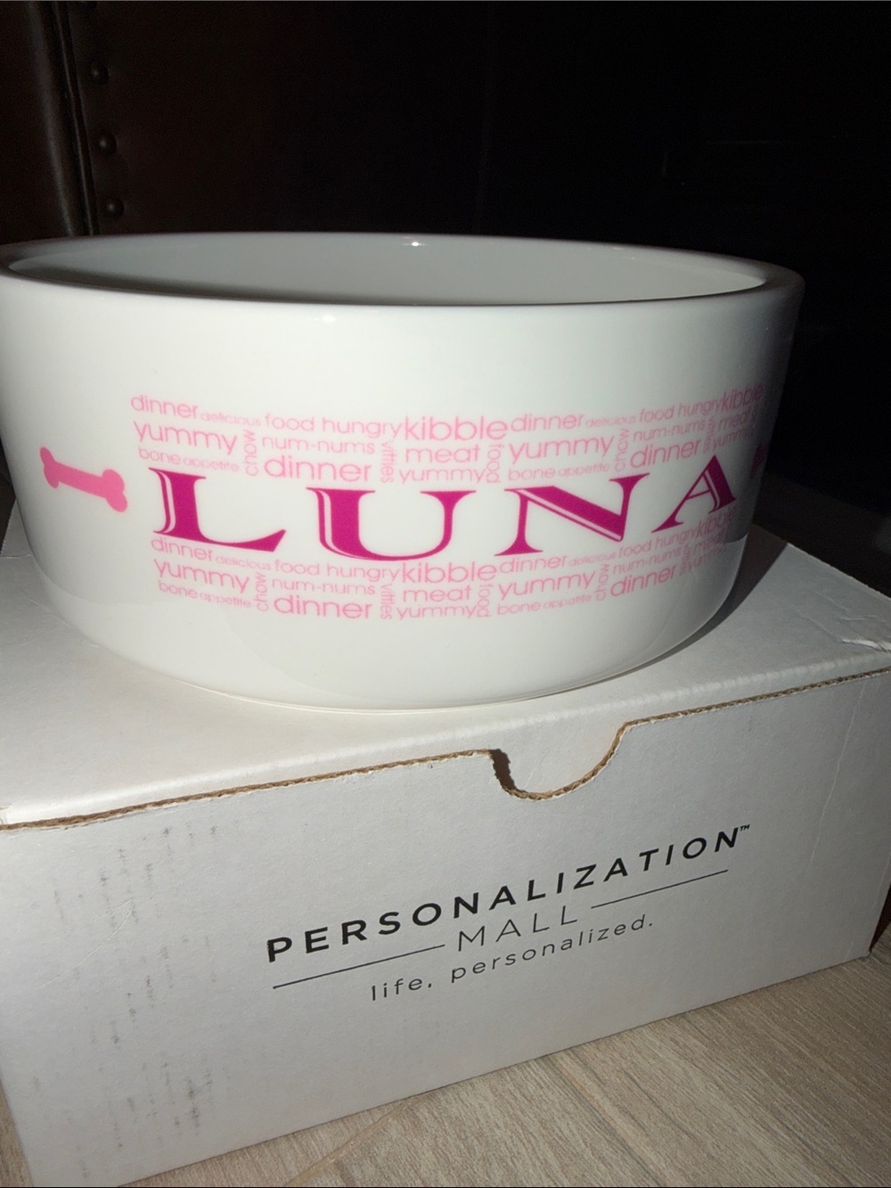 Personalized White Ceramic Pet Bowl - Pink "LUNA"